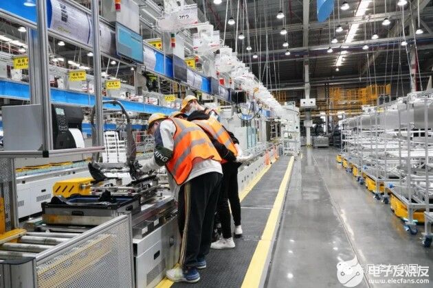 斯坦德機器人助力東風李爾打造“智能標桿工廠”，加速汽車產業轉型升級